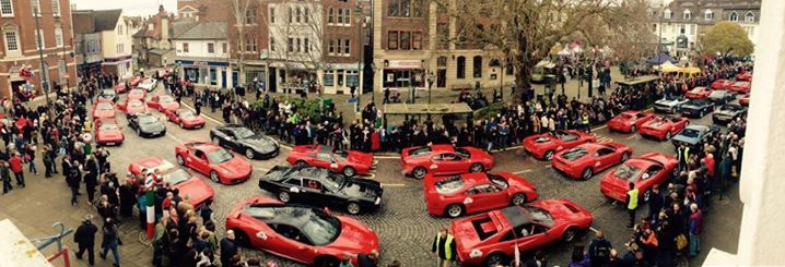 piazza italia ferrari display