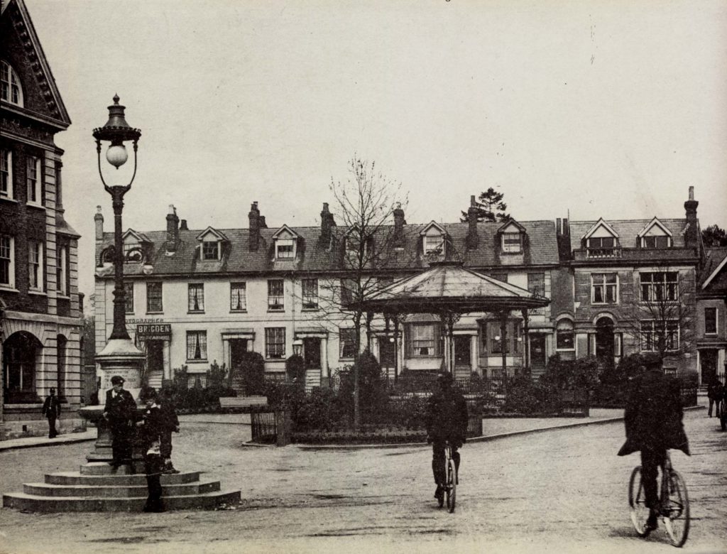 Horsham Carfax 1902